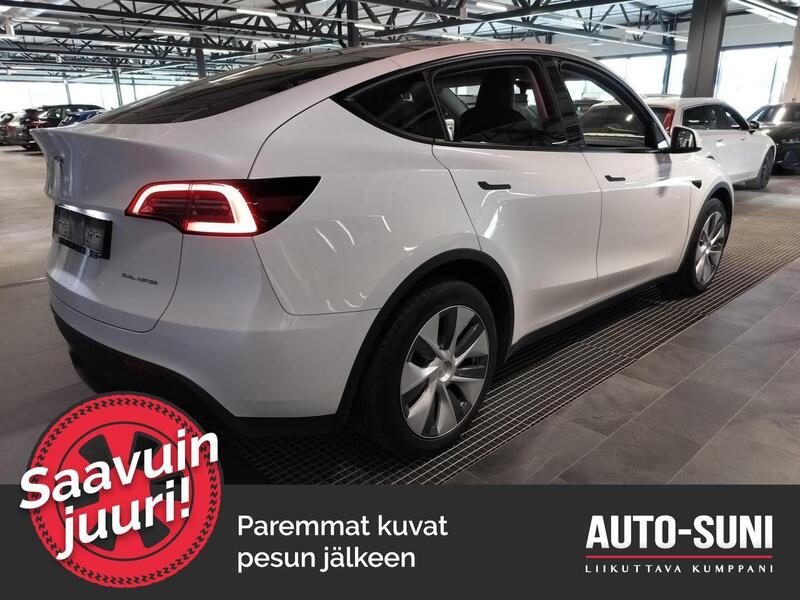 Tesla Model Y vaihtoauto