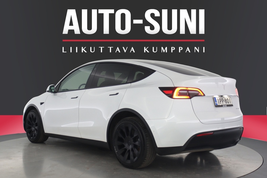 Tesla Model Y vaihtoauto