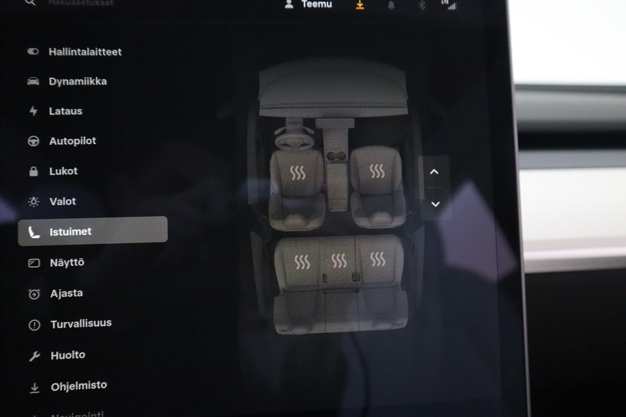 Tesla Model Y vaihtoauto