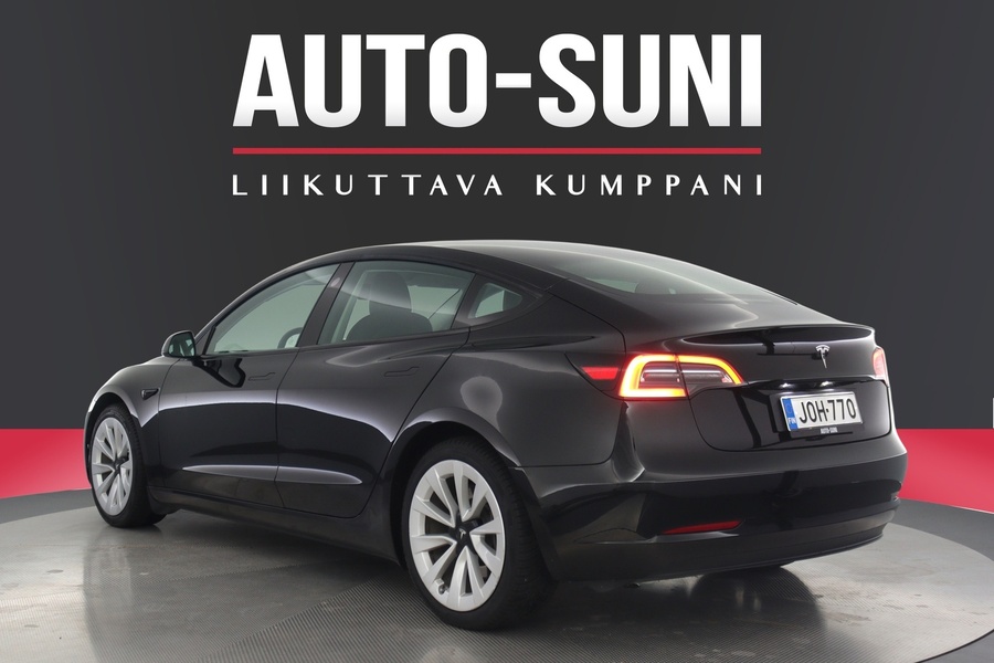 Tesla Model 3 vaihtoauto