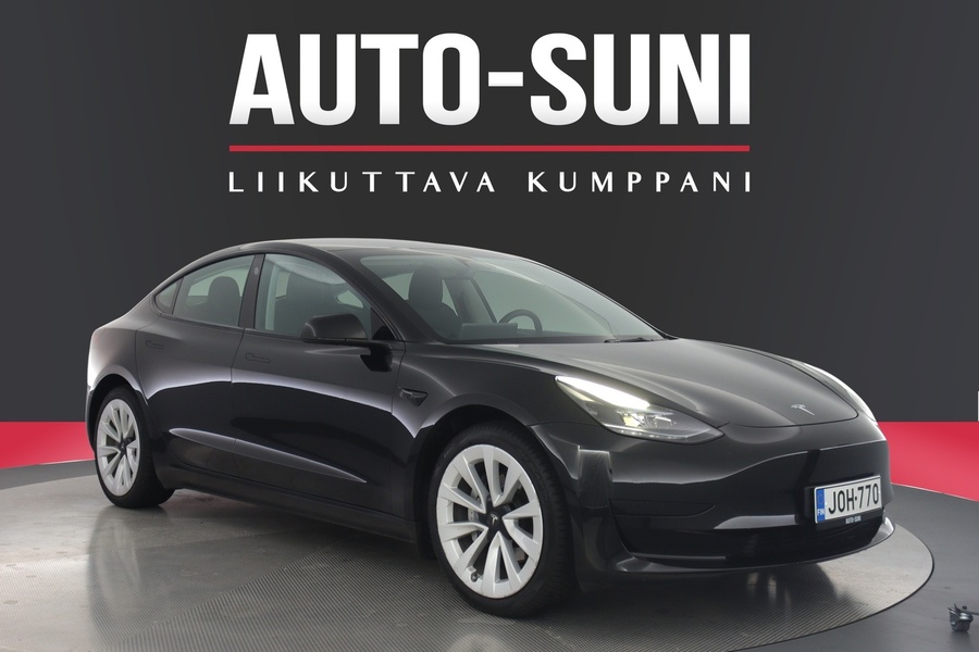 Tesla Model 3 vaihtoauto