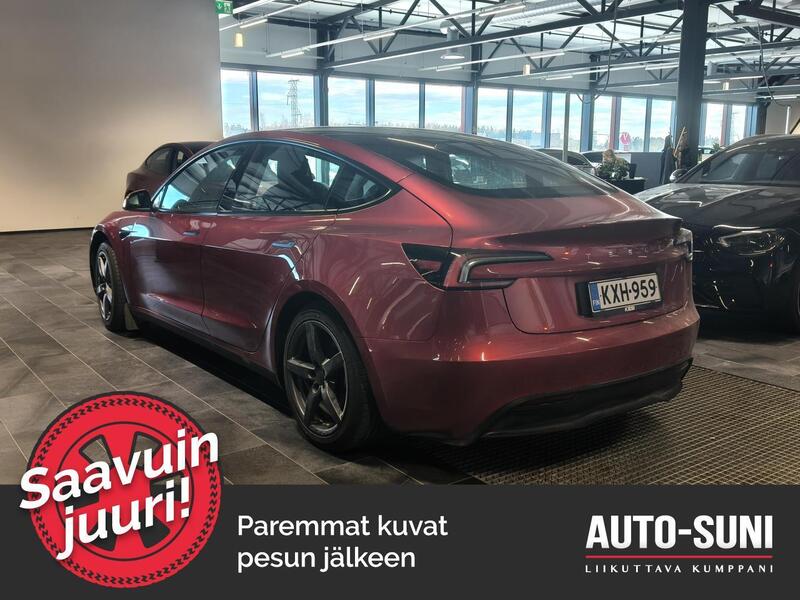 Tesla Model 3 vaihtoauto