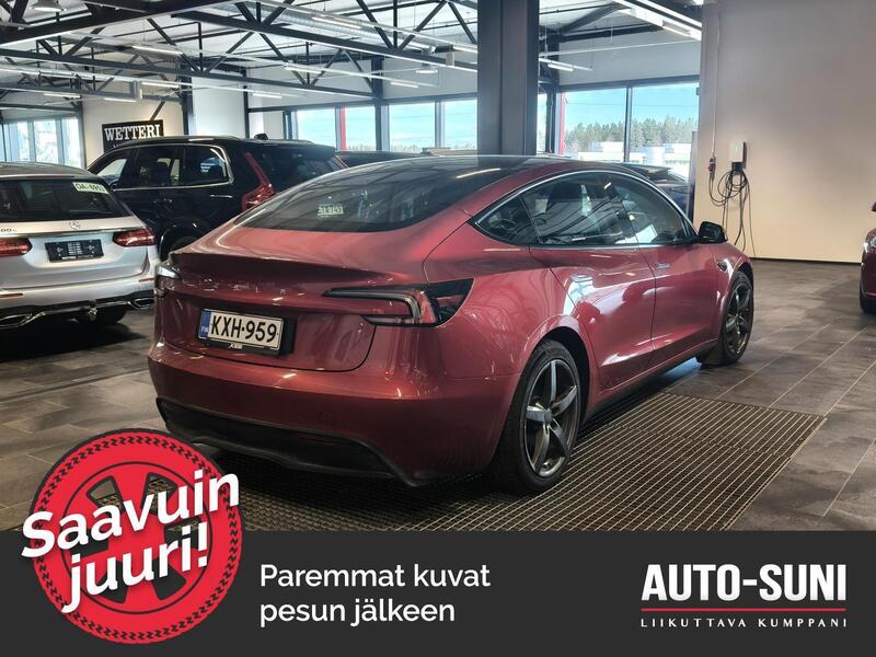 Tesla Model 3 vaihtoauto