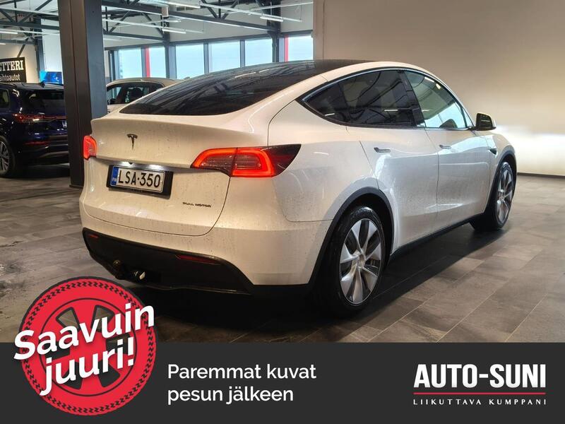 Tesla Model Y vaihtoauto