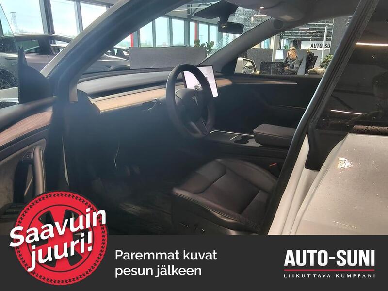 Tesla Model Y vaihtoauto