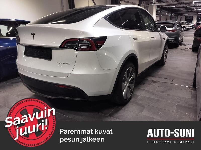 Tesla Model Y vaihtoauto