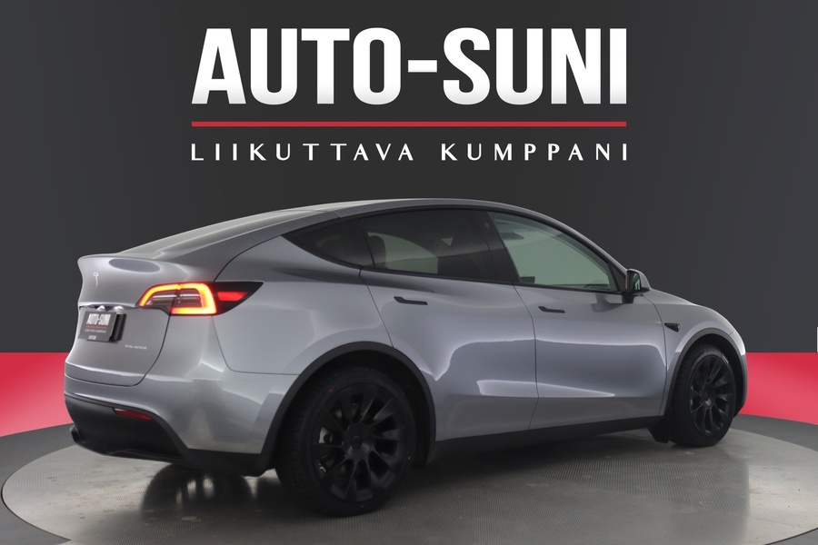 Tesla Model Y vaihtoauto