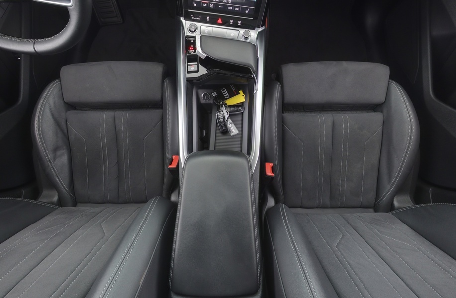 Audi Q8 e-tron vaihtoauto