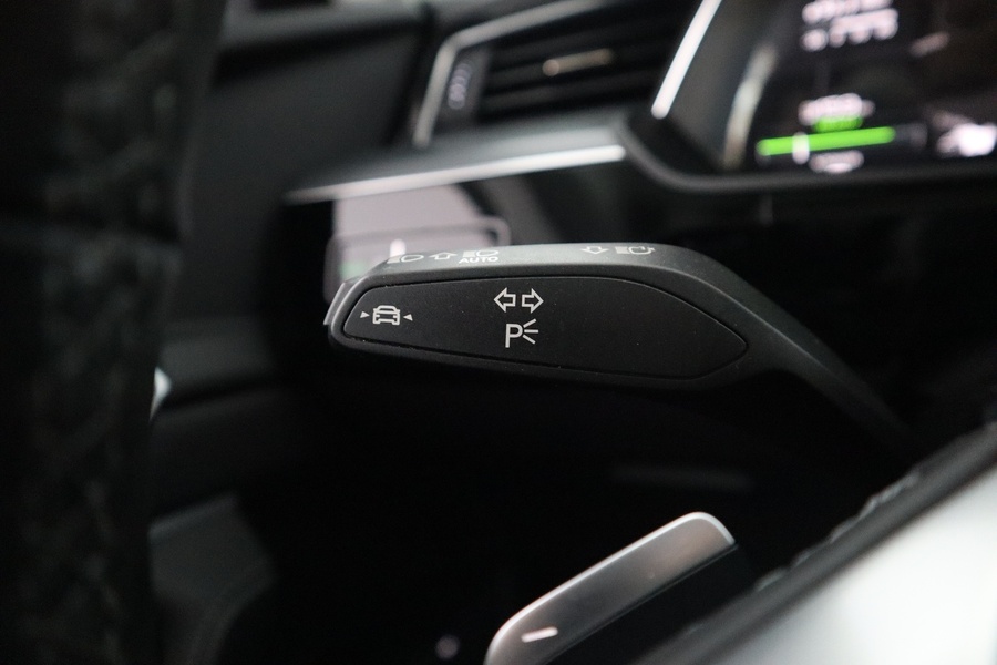 Audi Q8 e-tron vaihtoauto