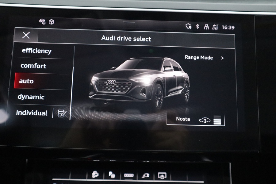 Audi Q8 e-tron vaihtoauto