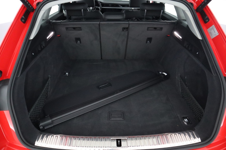 Audi Q8 e-tron vaihtoauto