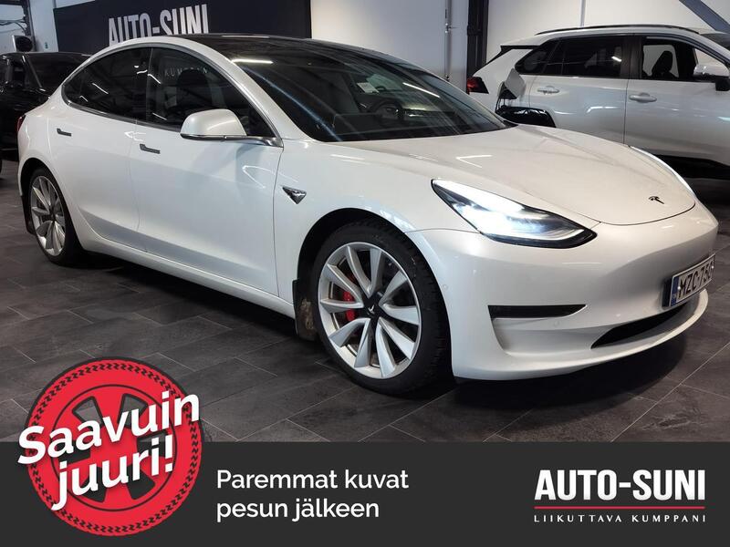 Tesla Model 3 vaihtoauto