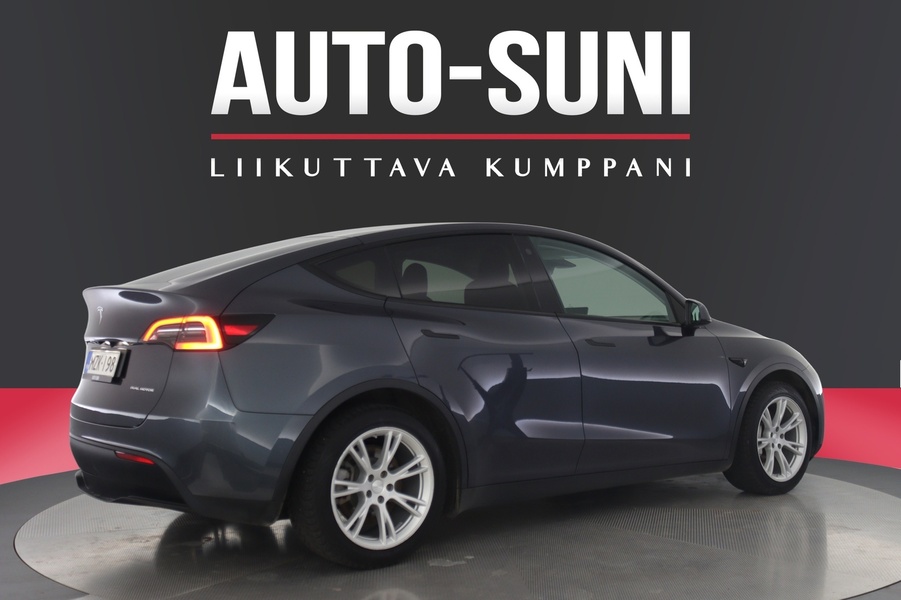 Tesla Model Y vaihtoauto