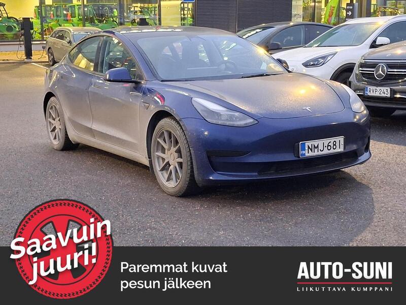 Tesla Model 3 vaihtoauto