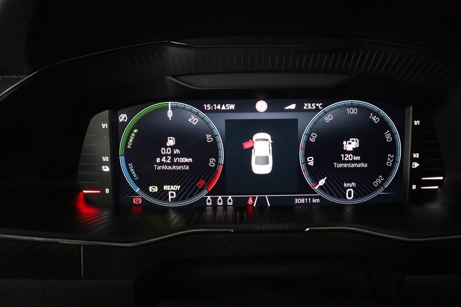 Skoda Superb vaihtoauto