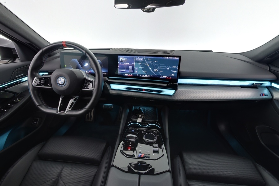 BMW i5 M60 vaihtoauto