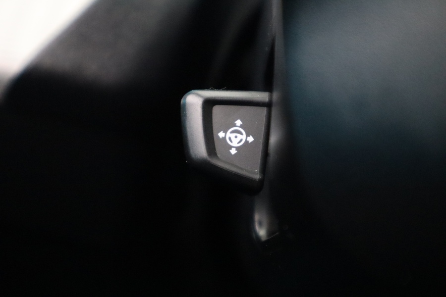 BMW i5 M60 vaihtoauto