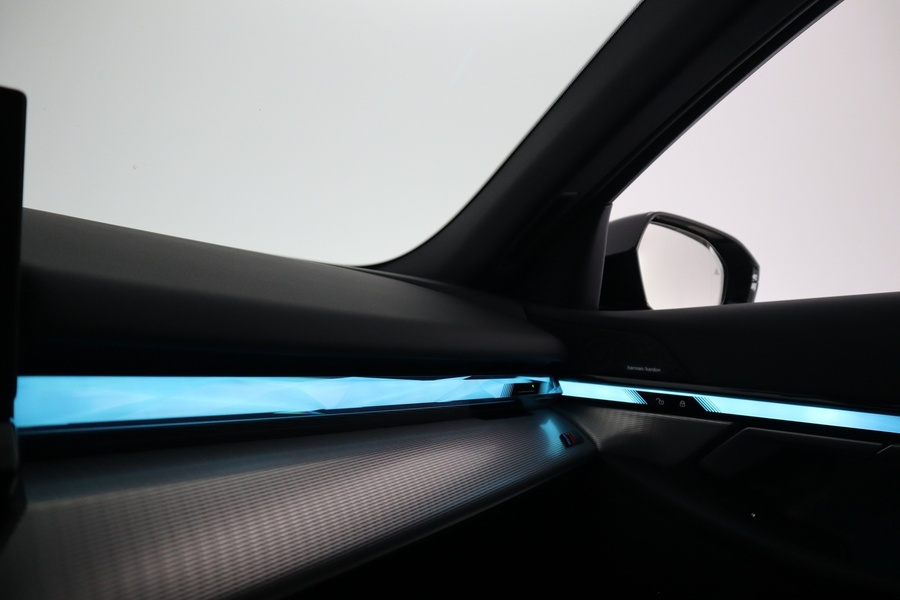 BMW i5 M60 vaihtoauto