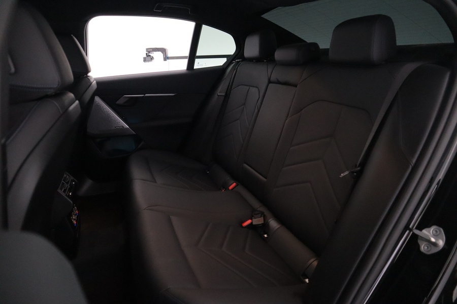 BMW i5 M60 vaihtoauto