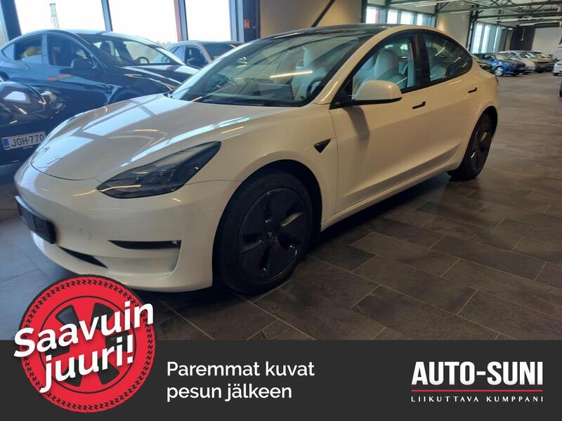 Tesla Model 3 vaihtoauto