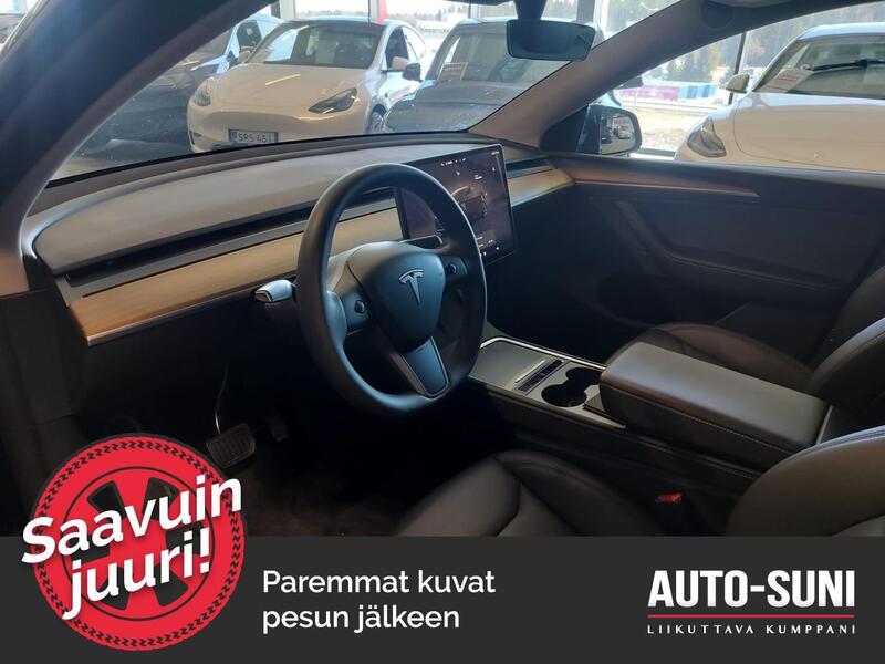 Tesla Model Y vaihtoauto