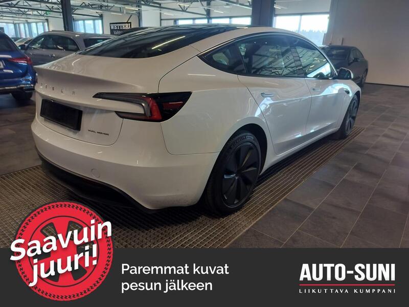 Tesla Model 3 vaihtoauto