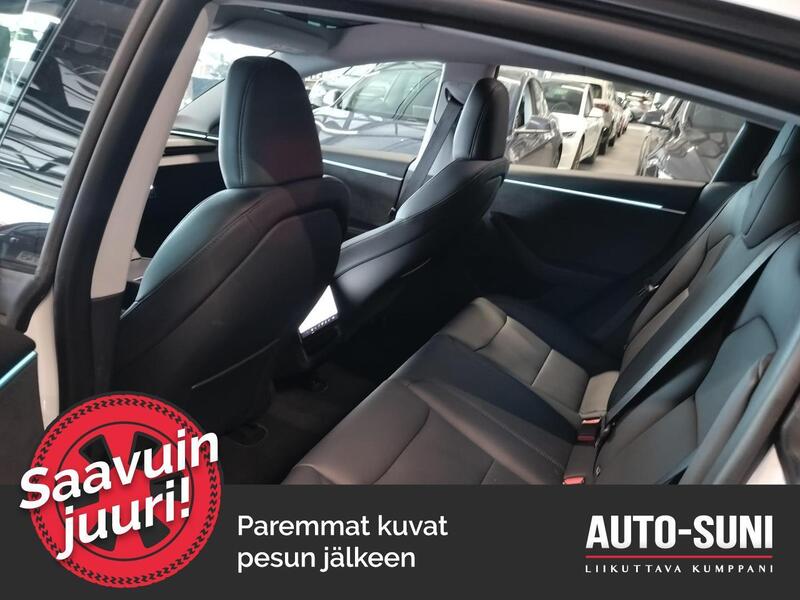 Tesla Model 3 vaihtoauto