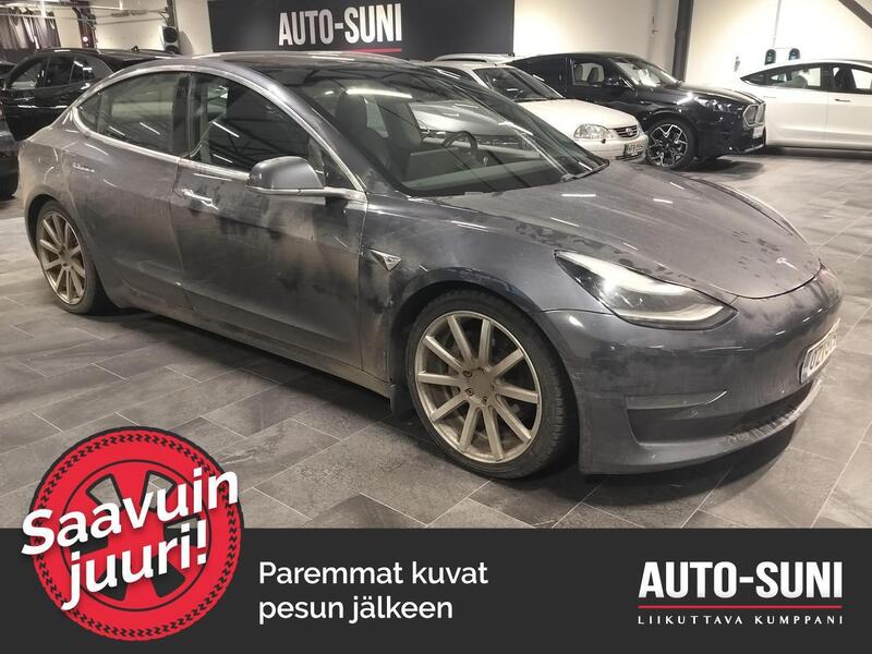 Tesla Model 3 vaihtoauto