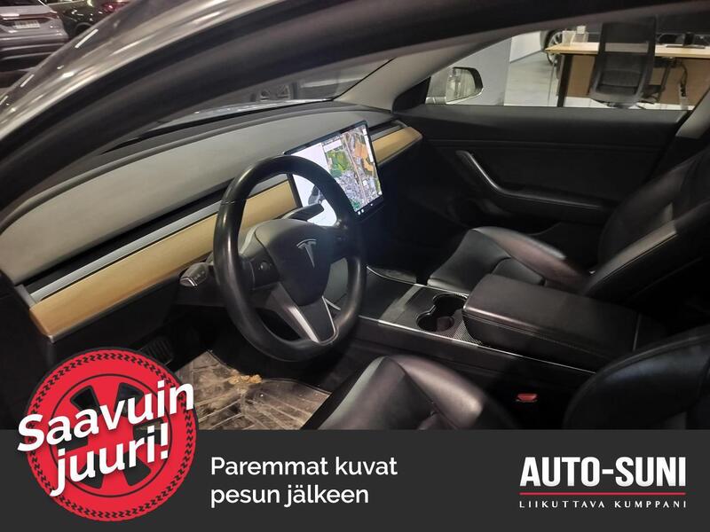 Tesla Model 3 vaihtoauto