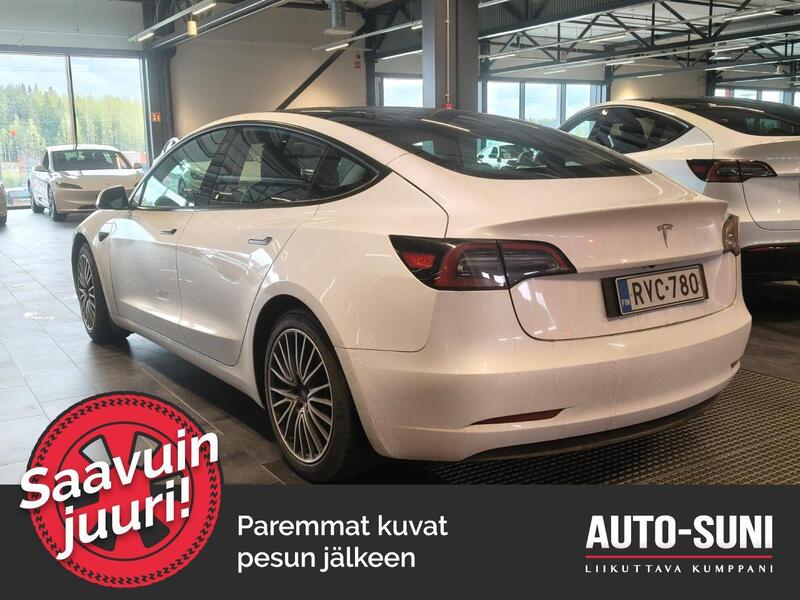 Tesla Model 3 vaihtoauto