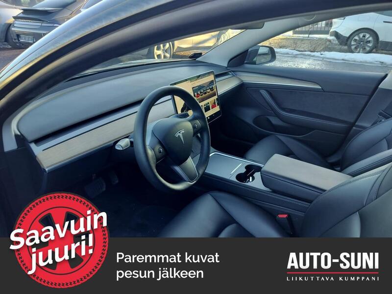 Tesla Model 3 vaihtoauto