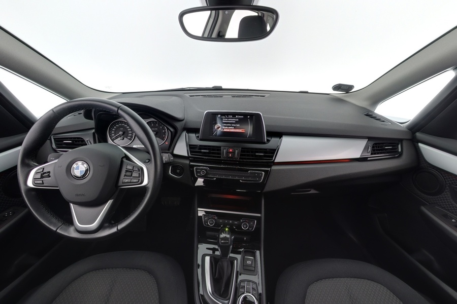 BMW 225 vaihtoauto