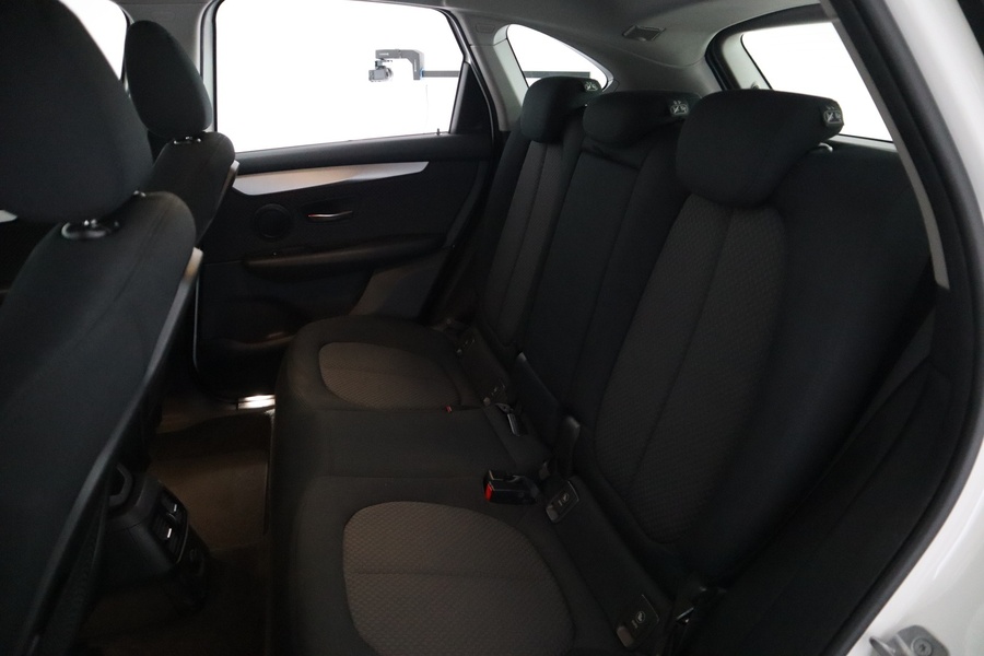 BMW 225 vaihtoauto