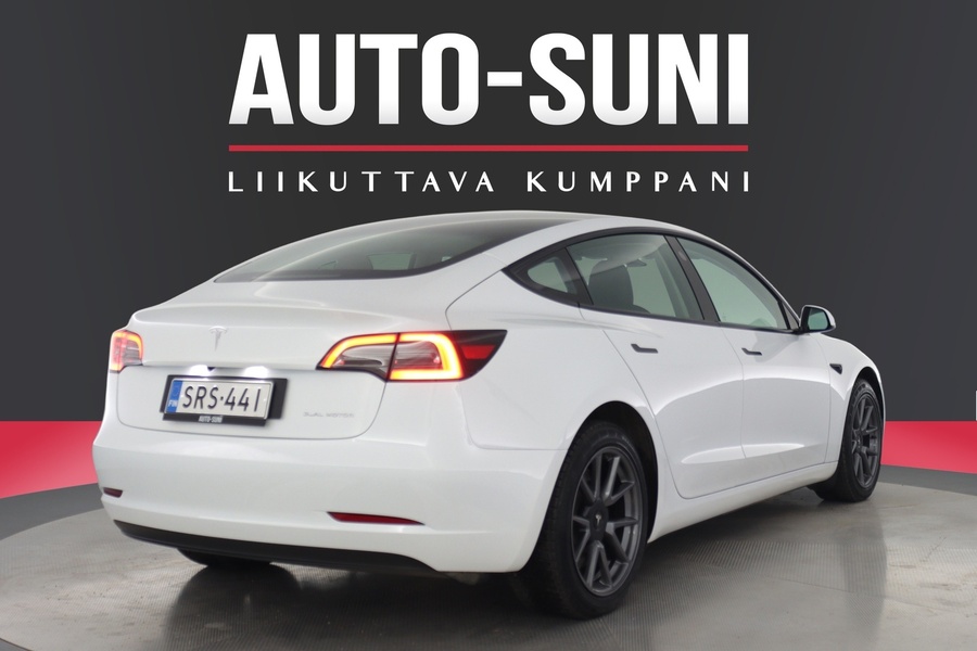 Tesla Model 3 vaihtoauto