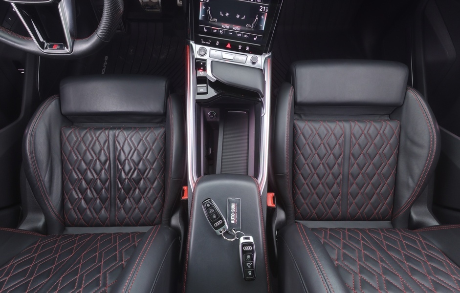 Audi Q8 e-tron vaihtoauto