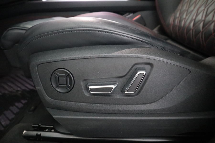 Audi Q8 e-tron vaihtoauto