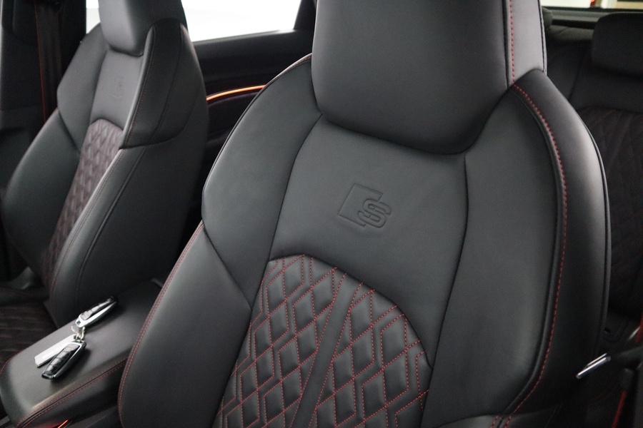 Audi Q8 e-tron vaihtoauto