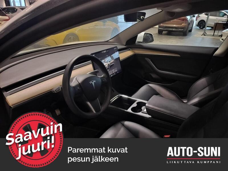 Tesla Model 3 vaihtoauto