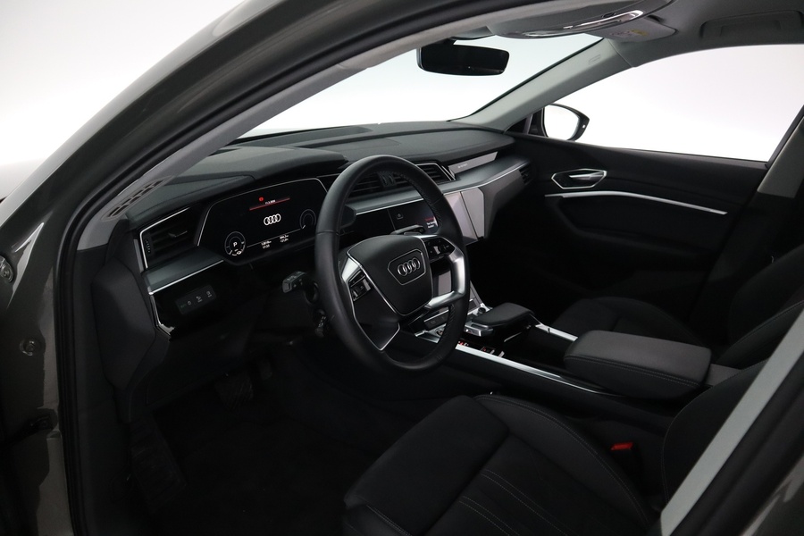 Audi Q8 e-tron vaihtoauto