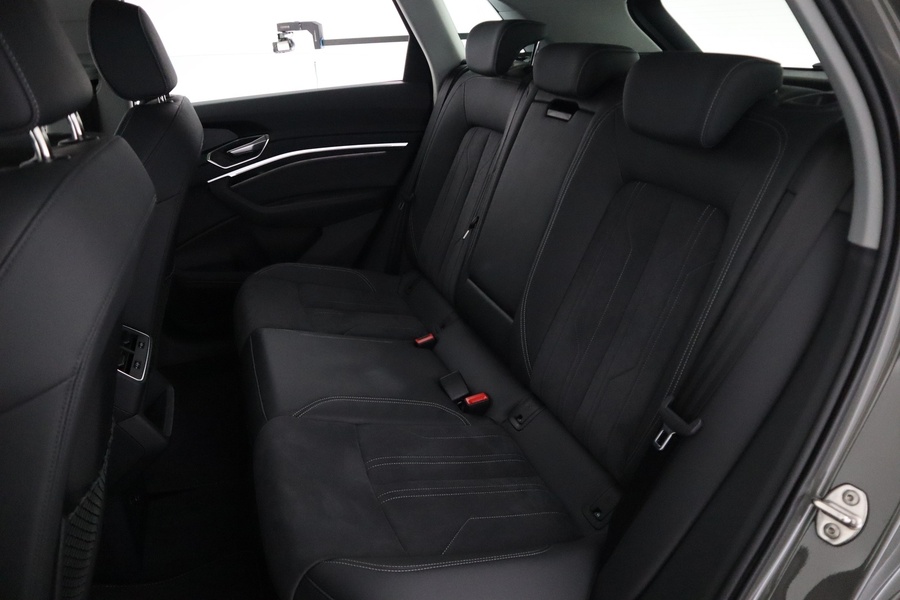 Audi Q8 e-tron vaihtoauto