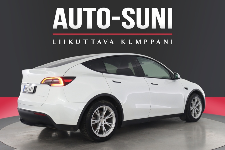 Tesla Model Y vaihtoauto