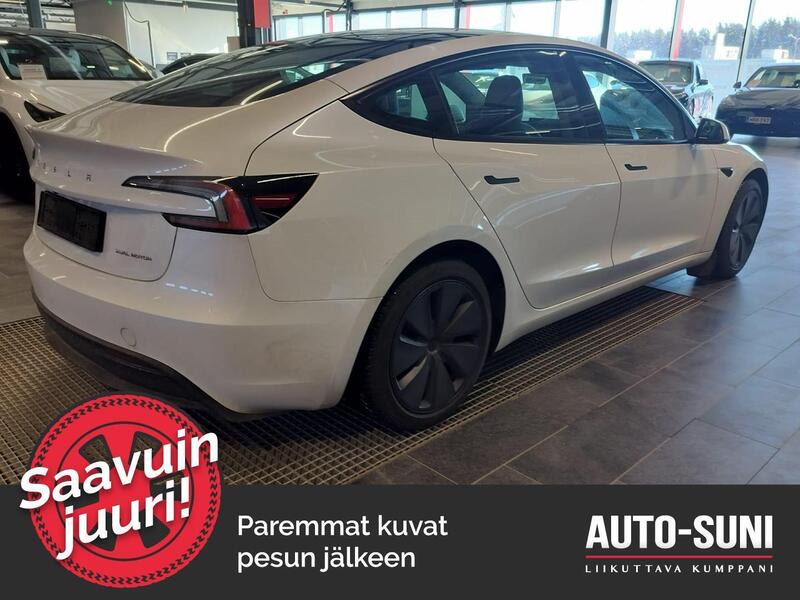 Tesla Model 3 vaihtoauto