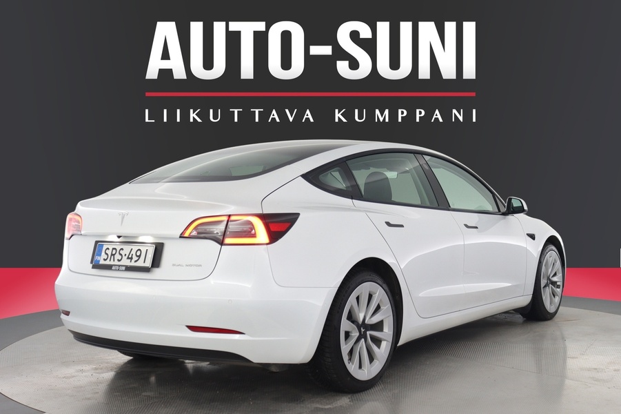 Tesla Model 3 vaihtoauto