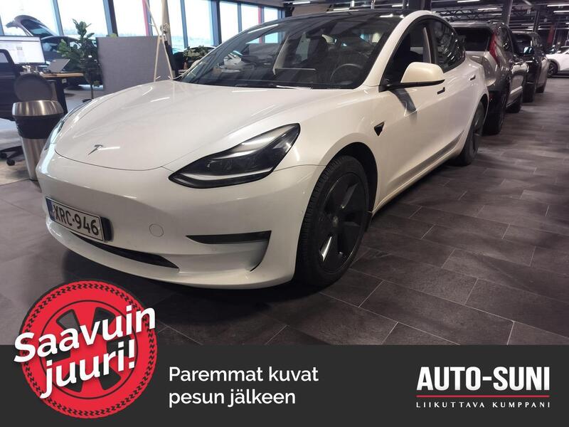 Tesla Model 3 vaihtoauto