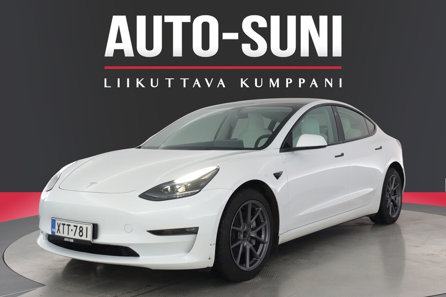 Tesla Model 3 vaihtoauto