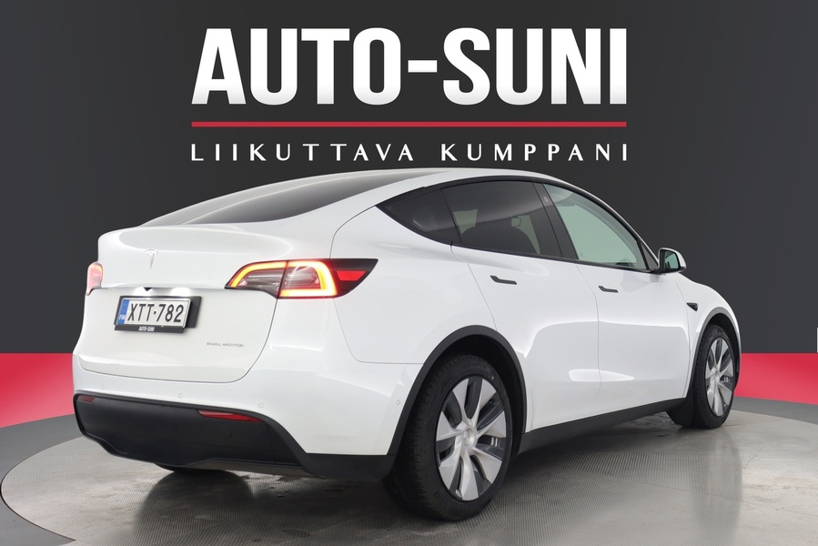 Tesla Model Y vaihtoauto