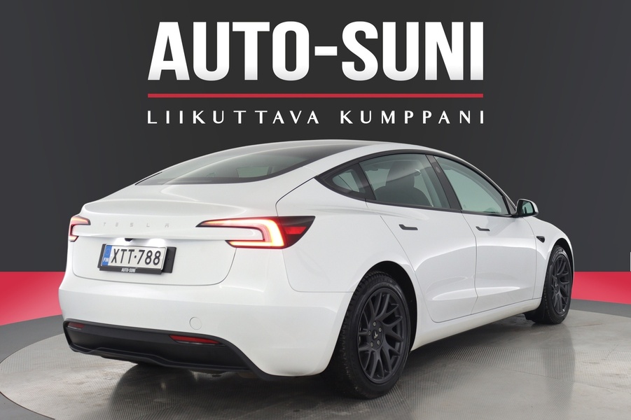 Tesla Model 3 vaihtoauto