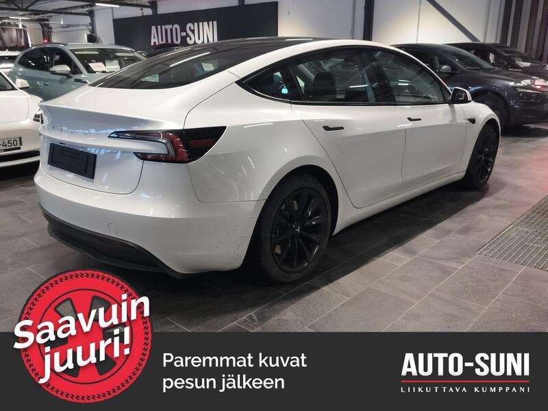 Tesla Model 3 vaihtoauto