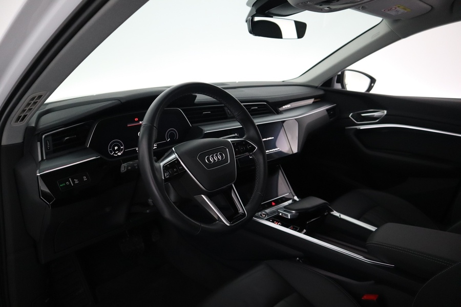Audi Q8 e-tron vaihtoauto