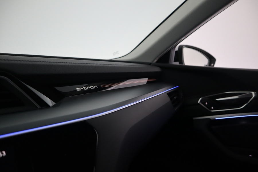 Audi Q8 e-tron vaihtoauto